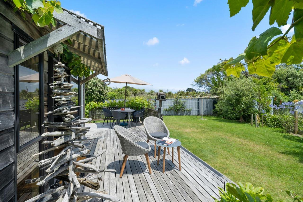 Waimea Cottage - Waikanae Holiday Home Buitenkant foto